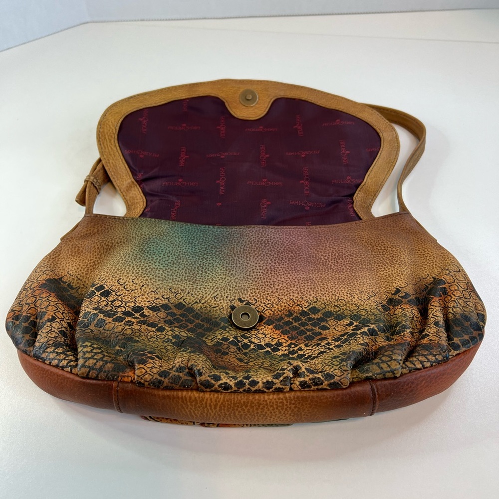 Anuschka Hand-Painted Shoulder Bag - Picture 6 of 13